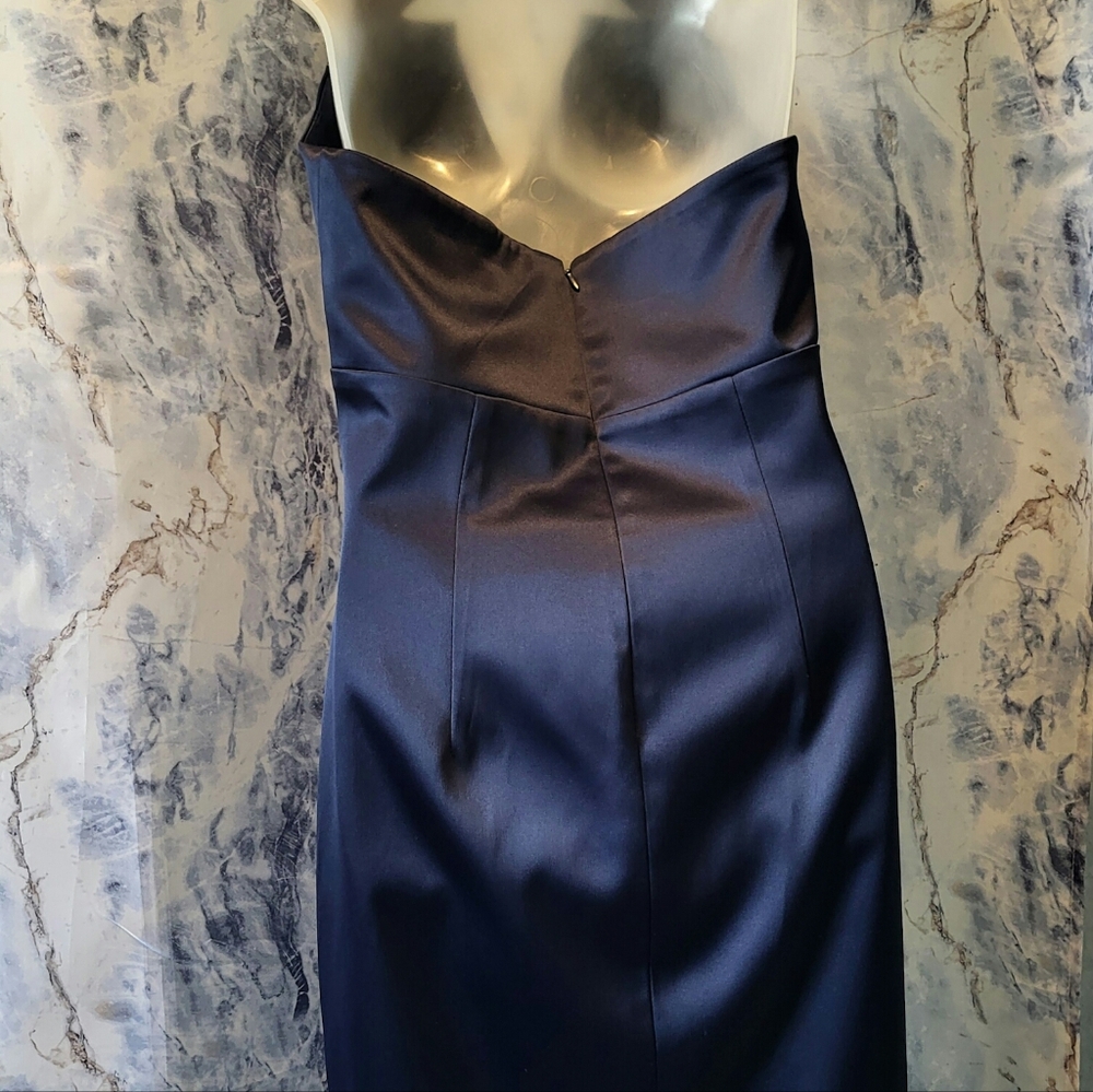Ellen Tracy, Size 8, Navy formal halter dress